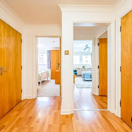 Apartment West End 3br-2ba, Near Kelvingrove Museum - Free Parking By Bonjour Residences Glasgow