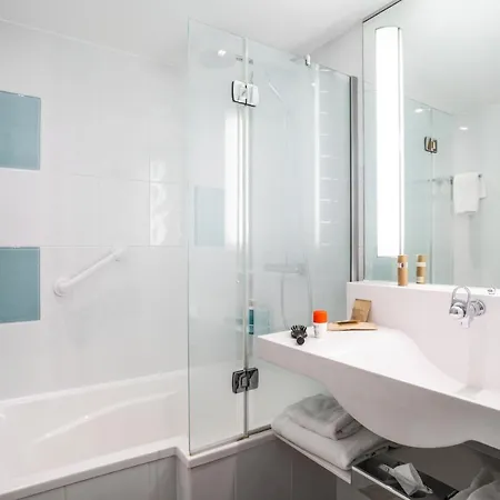 Otel Novotel Centre 4*