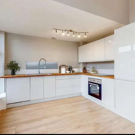 Stylish Ensuite In Maryhill Homestay Glasgow