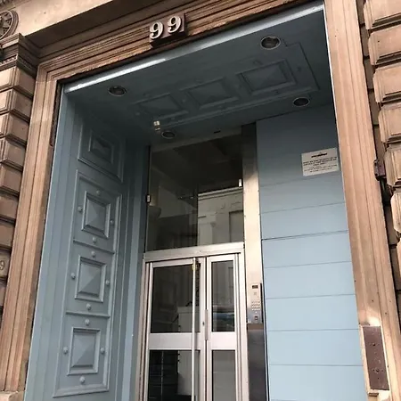 Appartement Comfy Two Bedroom Right In The Centre *