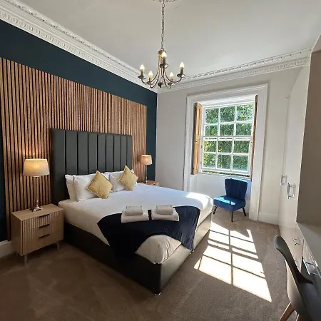 Principal - Crown Circus Duplex Apartment