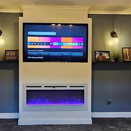 Ideal 3 Bed In With Free Parking