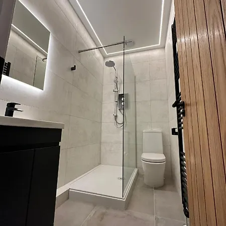 West End Tenement 格拉斯哥