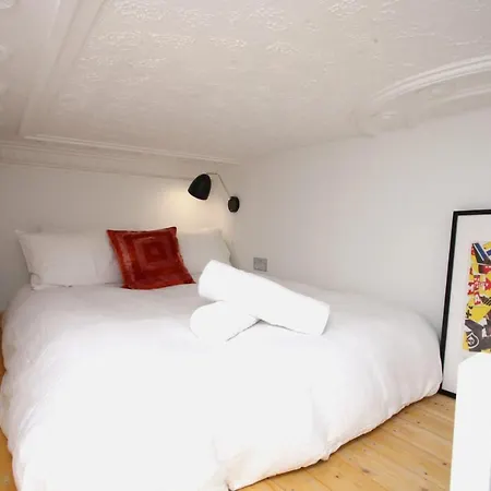 Stylish 3 Bedroom In South Side Glasgow