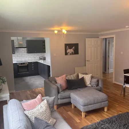 Flat Two, 212 Eaglesham Road, East Kilbride, * Glasgow