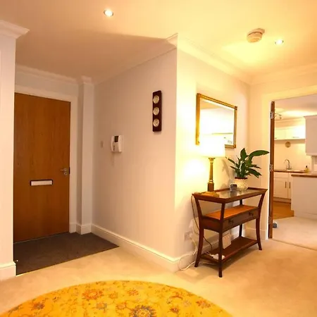 Homely Flat In South Side * Glasgow