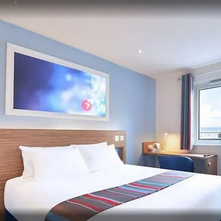 Travelodge Braehead 3* Renfrew