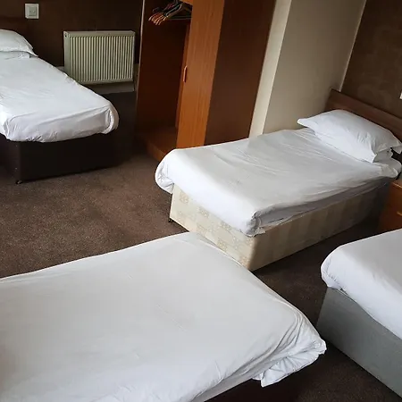 Hotel Mclays