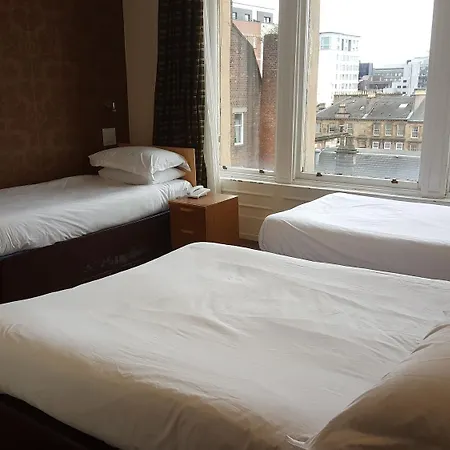 Hotel Mclays 2*