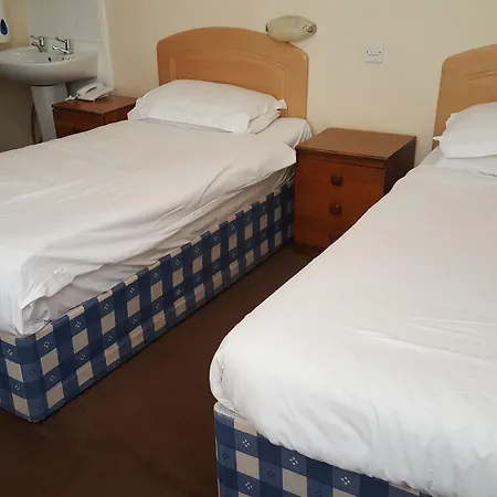 Hotel Mclays 2*