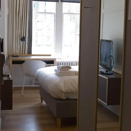 Grasshopper Hotel