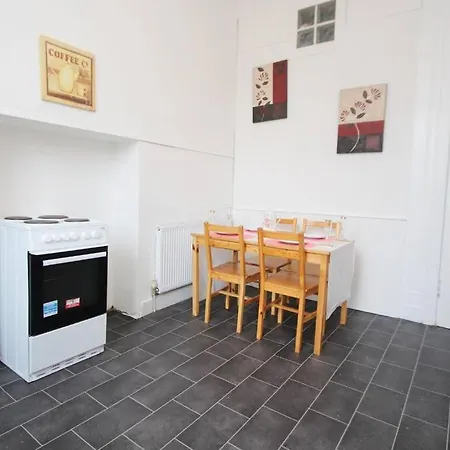 Lägenhet Centre Flat With Stunning Park Views *