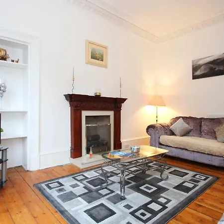 Centre Flat With Stunning Park Views * Glasgow