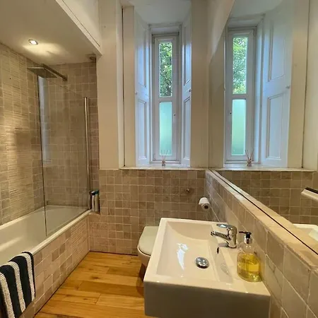 Appartement Stunning West End Flat!
