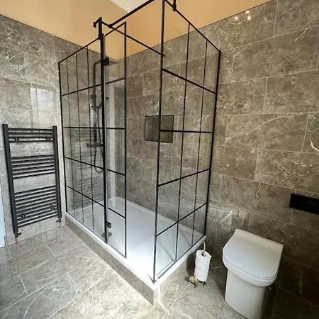 Luxury Victorian Spacious Flat Apartament