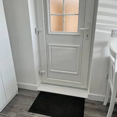 Modern Comfy One Bed - Free Parking Lägenhet *