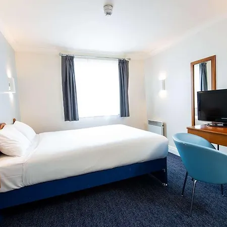 Ibis Budget Glasgow Hotel 2*