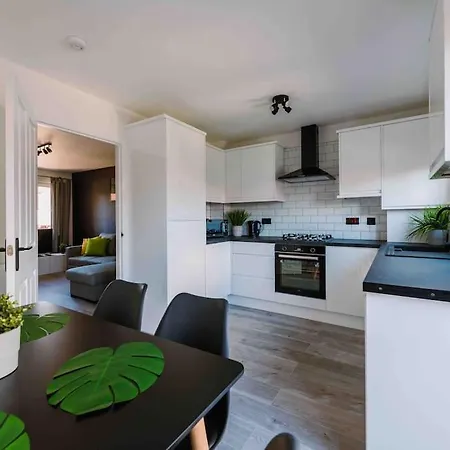 Sleepluxury Aparthouse * גלאזגו