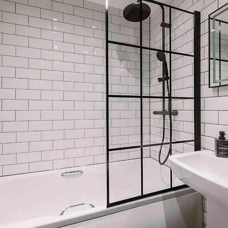 Sleepluxury Aparthouse בית נופש גלאזגו