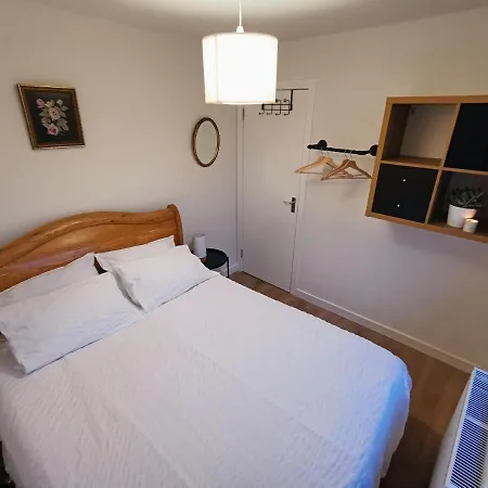 Peaceful House In The Heart Of City, Close To Queen Elizabeth Hospital And Govan Subway, Free Private Parking Appartement *