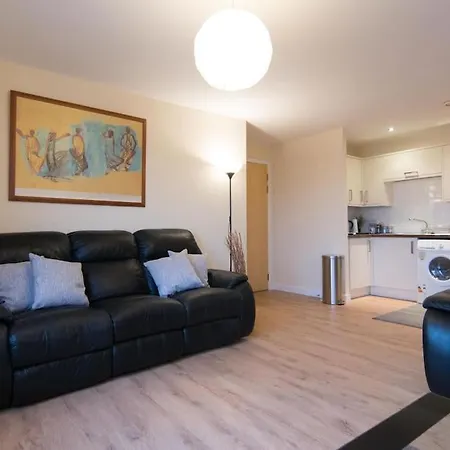 Executive 2 Bed 2 Bath - Free Parking * Glasgow