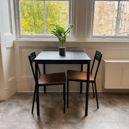 Cozy Of Glasgows West End Apartament
