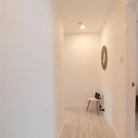 City, West End, Private Parking * Glasgow