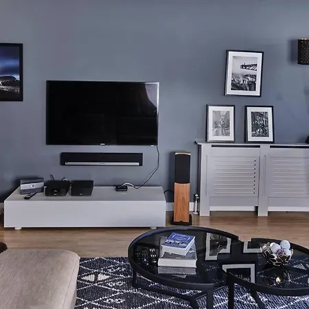 Apartman Glasgow, Finnieston Luxury 2 Bed With Parking, E-check In, Hi-fi Glasgow