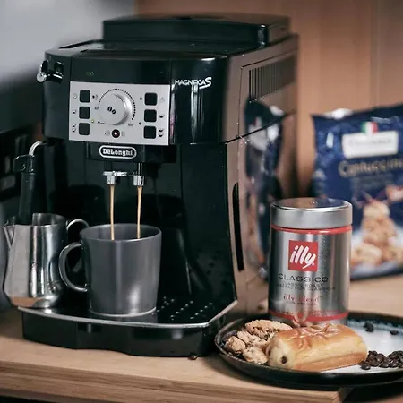 Glasgow, Finnieston Luxury 2 Bed With Parking, E-check In, Hi-fi *