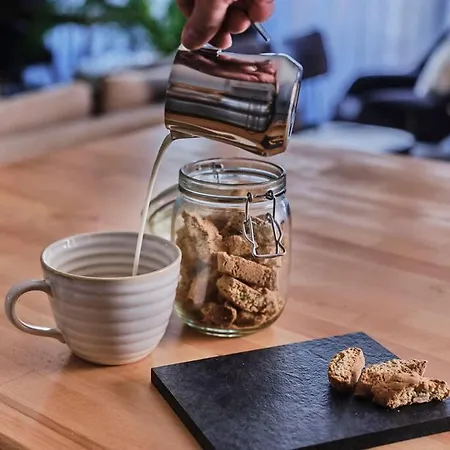 Glasgow, Finnieston Luxury 2 Bed With Parking, E-check In, Hi-fi グラスゴー