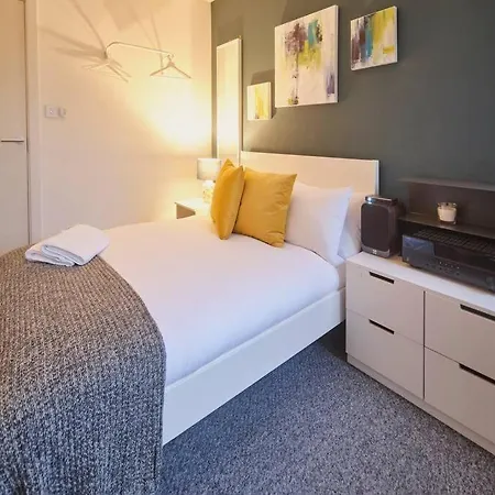 Glasgow, Finnieston Luxury 2 Bed With Parking, E-check In, Hi-fi Apartman *