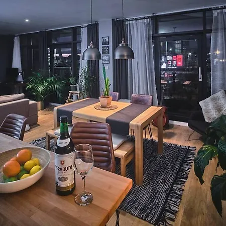 Glasgow, Finnieston Luxury 2 Bed With Parking, E-check In, Hi-fi Apartment