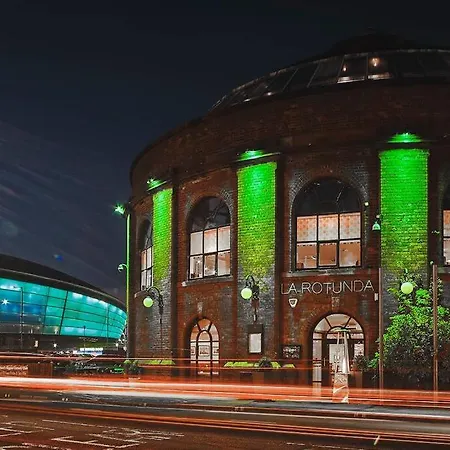 Glasgow, Finnieston Luxury 2 Bed With Parking, E-check In, Hi-fi * グラスゴー