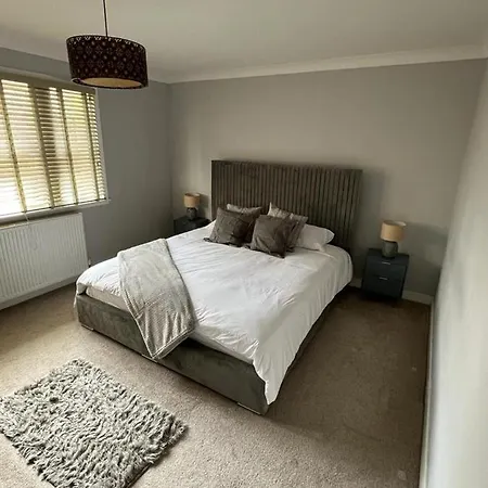 Large Country Mansion In Newton Mearns Dom wakacyjny Glasgow