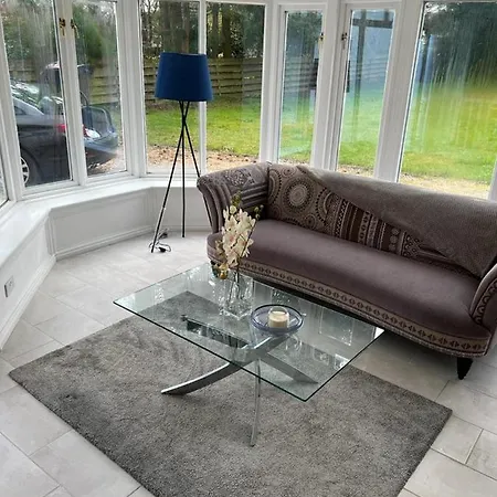 Dom wakacyjny Large Country Mansion In Newton Mearns *