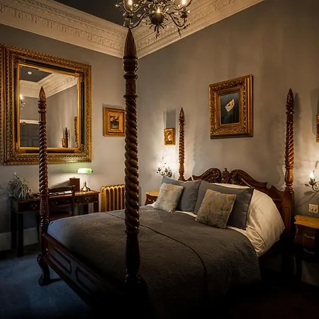 The Alamo Guest house Glasgow