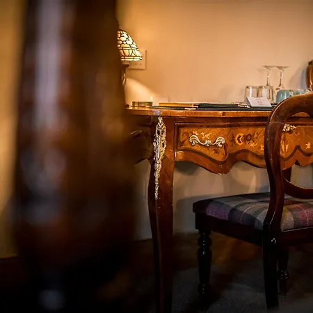 The Alamo Guest house