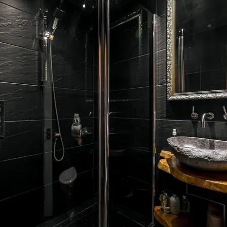The Alamo 4* Glasgow