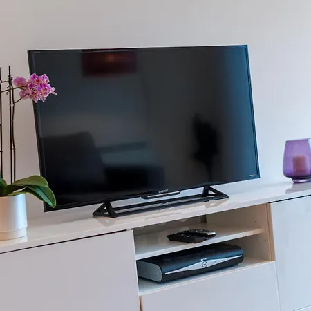 City Flats Apartment *