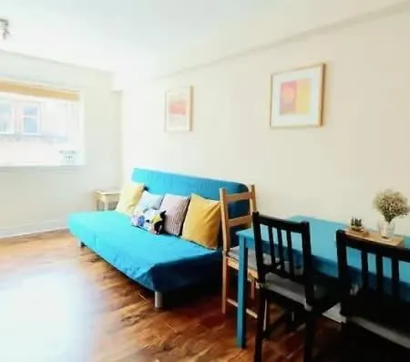 2 Bedroom In The Heart Of The Centre, Perfect Location Glasgow