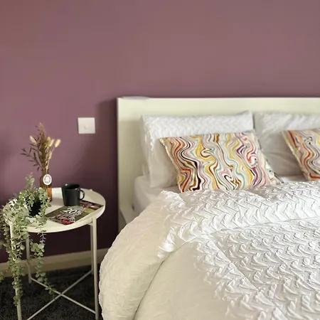 Apartment Modern Style , Separate Entrance *