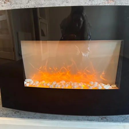 アパート Modern Style , Separate Entrance グラスゴー