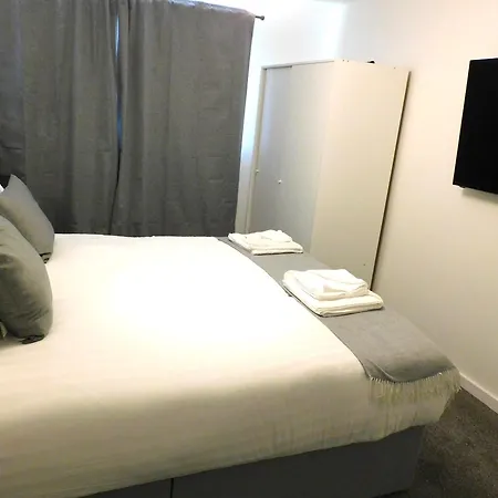 No 54 - New & Delightful 3 Bed House In East Kilbride * גלאזגו