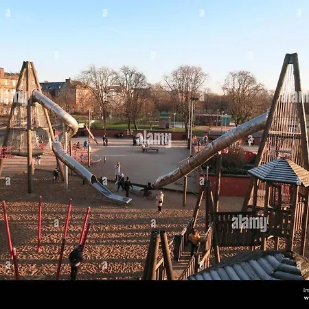 Fab Location 1 Bed Overlooking