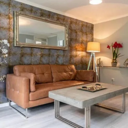 Cosy 1 Bed With Parking In City Centre 아파트 글라스고