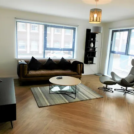 Brand New Gorgeous 2 Bed In Finnieston *