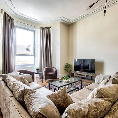 Apartment Stunning 5 Bedroom Apt, Close To Centre, Sec, Hydro And Motorway Glasgow