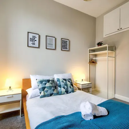 Stylish & Spacious 3 Bedroom In Finnieston, West End Apartment Glasgow