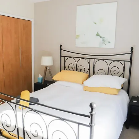 Number1townhouse With Private Balcony & Parking
