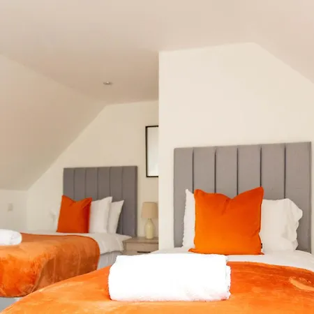 3 Bdr House By Caledonia Luxe Short Lets & Serviced